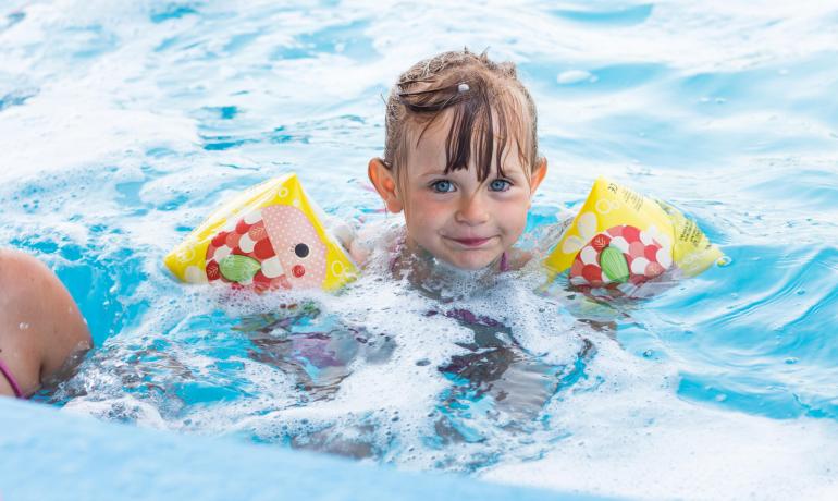 hotelermitage it offerta-giugno-hotel-bellaria-per-famiglie-con-biglietti-gratis-per-i-parchi 006